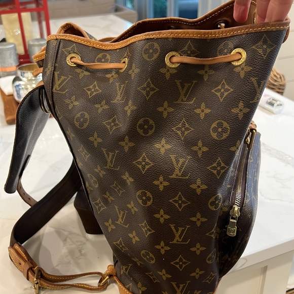 Authenticity guaranteed LOUIS VUITTON Montsouris GM Monogram - Picture 8 of 9